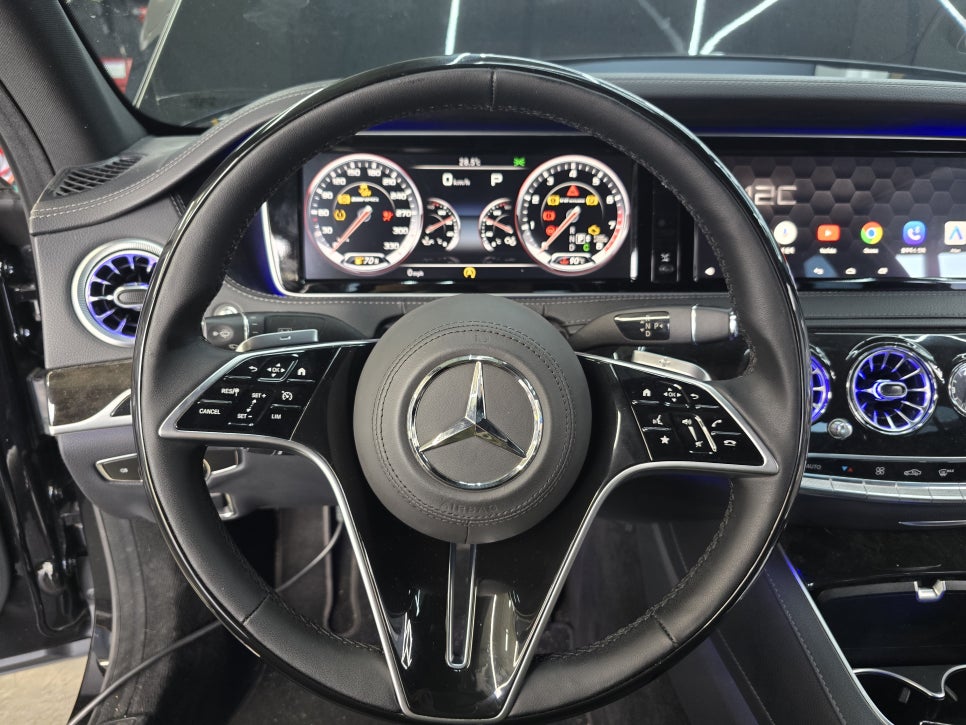 벤츠S350d - 마이바흐 우드핸들 교체