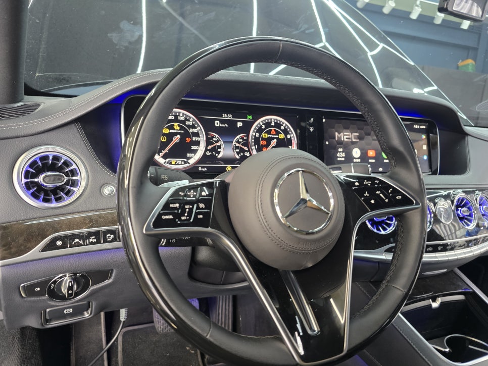 벤츠S350d - 마이바흐 우드핸들 교체