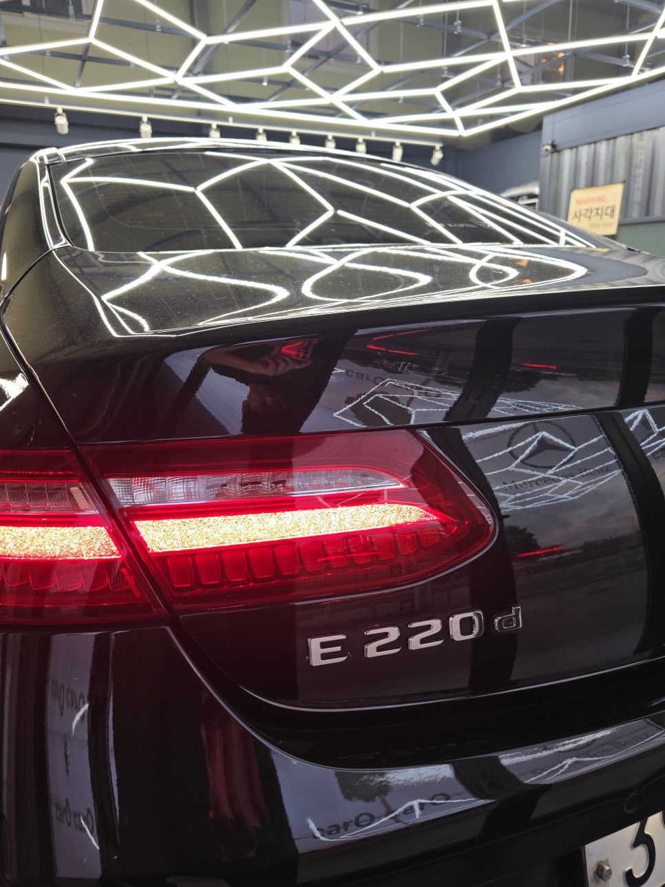 벤츠 e220d 쿠페 - 통풍 시트 " 아직 늦지 않았어요. "