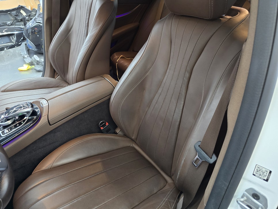 벤츠 W213 익스클루시브 - 통풍 시트
