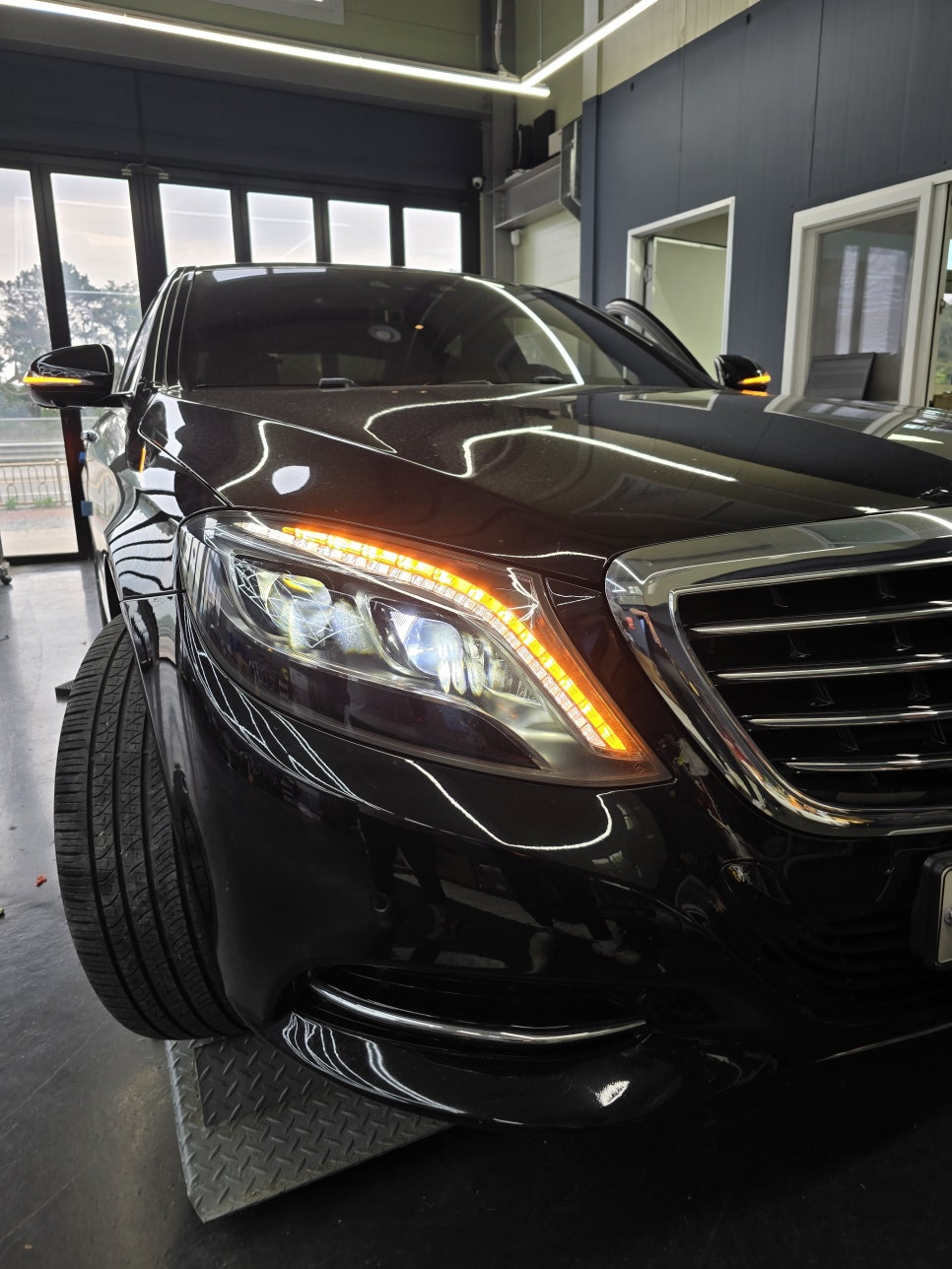 벤츠 w222 s350d - 라이트불량, 서비서센터 대기 3달!! 수리x 카오카오방문