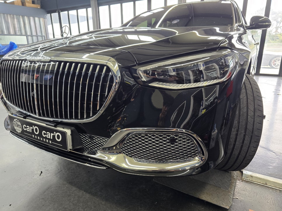 벤츠 w223 S580 마이바흐 - s680 하단크롬 그릴 시공 " 크롬이 주는 고급스러움을 느껴보세요 "