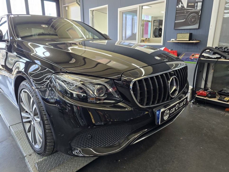 벤츠 e300 아방가르드 - 익스클루시브로 환골탈태
