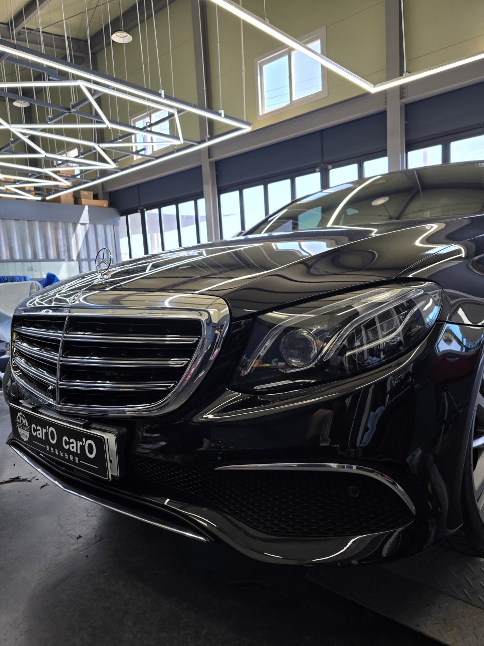 벤츠 e300 아방가르드 - 익스클루시브로 환골탈태