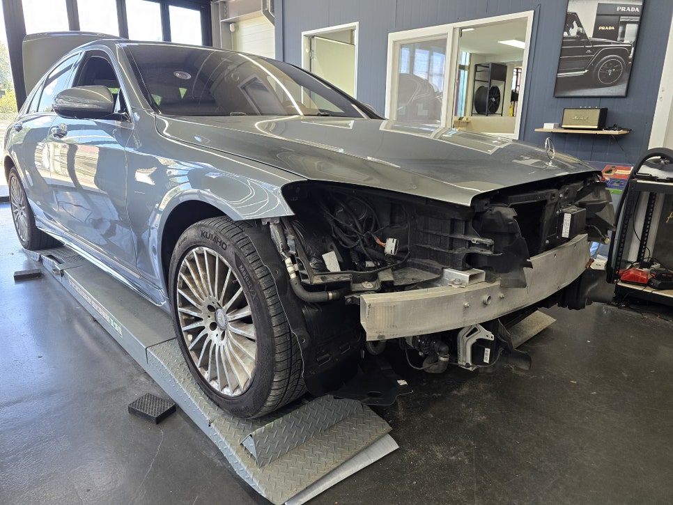 벤츠 W222 s350d - 공업사 협업 요청!!후기형 AMG line 바디킷 시공!