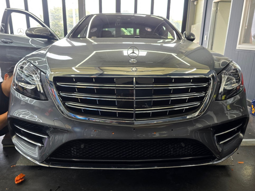 벤츠 W222 s350d - 공업사 협업 요청!!후기형 AMG line 바디킷 시공!