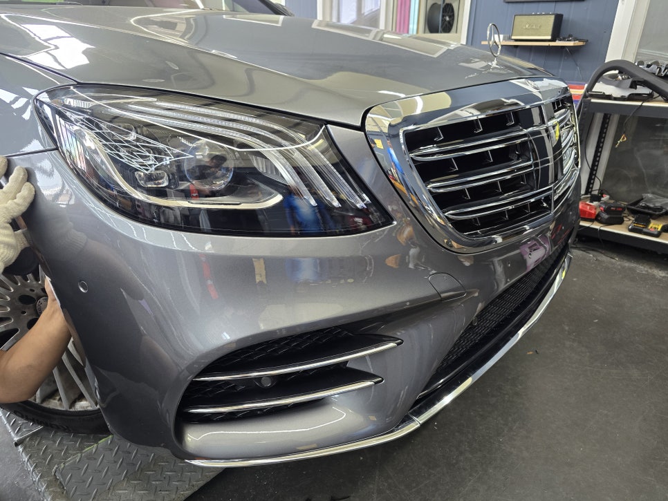 벤츠 W222 s350d - 공업사 협업 요청!!후기형 AMG line 바디킷 시공!