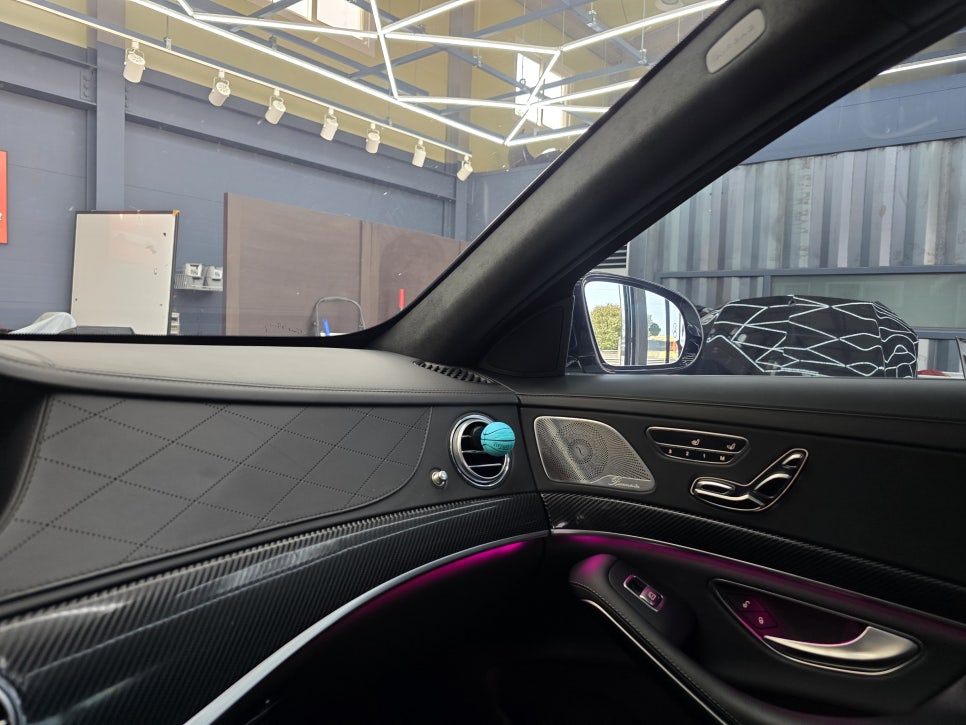 광주 벤츠 엠비언트 맛집 ] 벤츠 S63amg - 송풍구 엠비언트 & 3d 부메스터 콤비