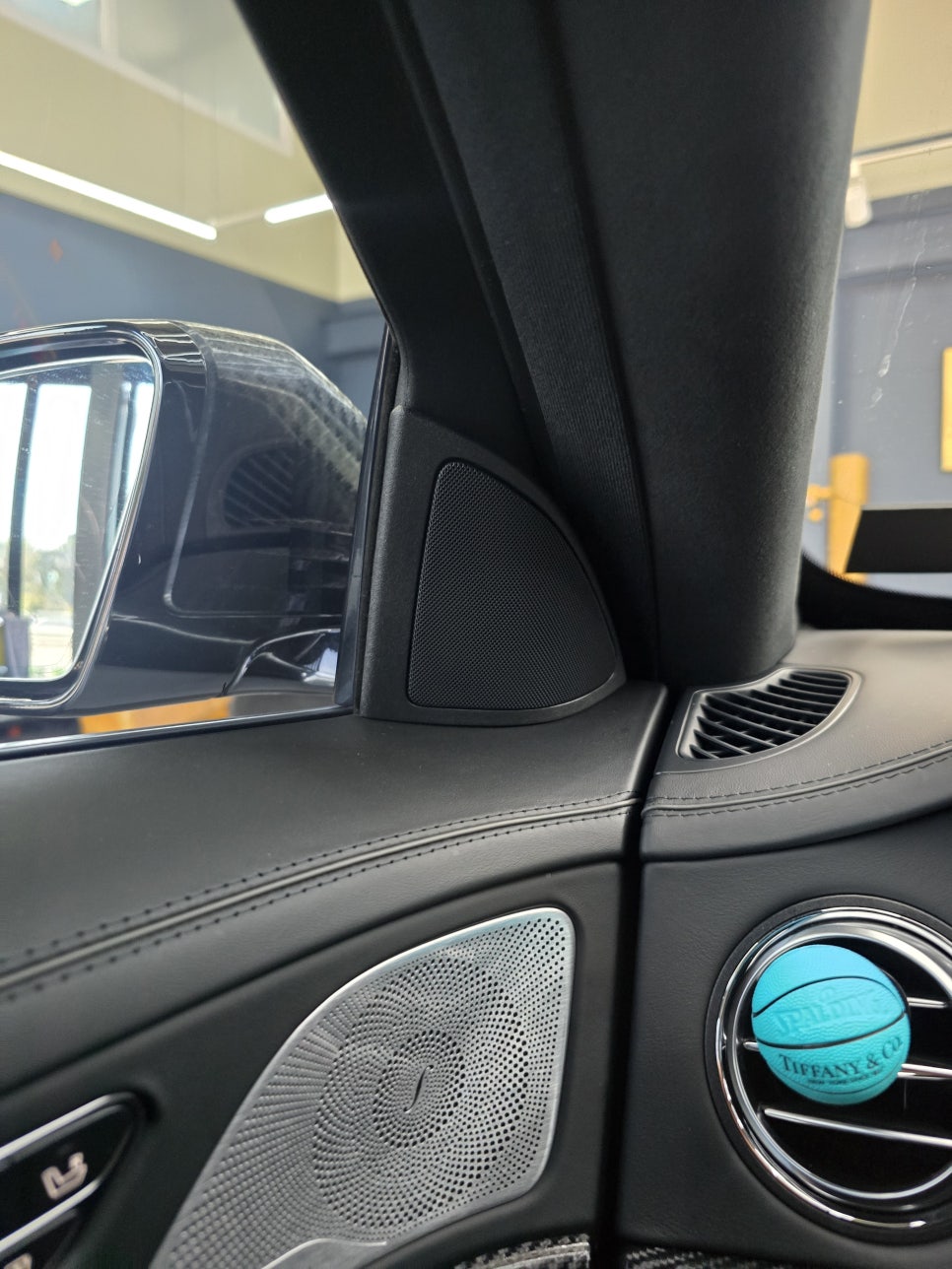 광주 벤츠 엠비언트 맛집 ] 벤츠 S63amg - 송풍구 엠비언트 & 3d 부메스터 콤비