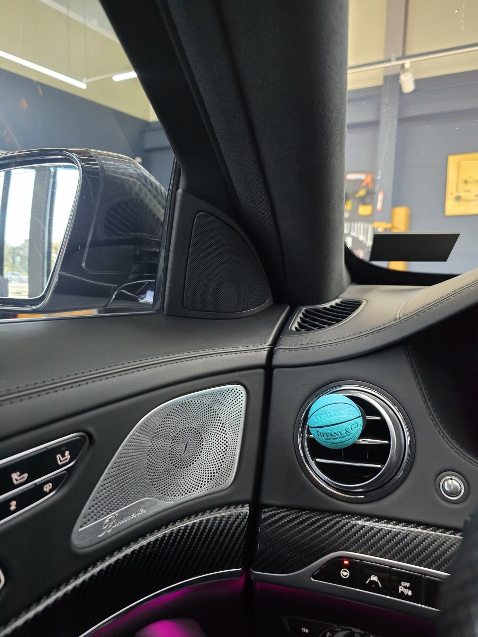 광주 벤츠 엠비언트 맛집 ] 벤츠 S63amg - 송풍구 엠비언트 & 3d 부메스터 콤비