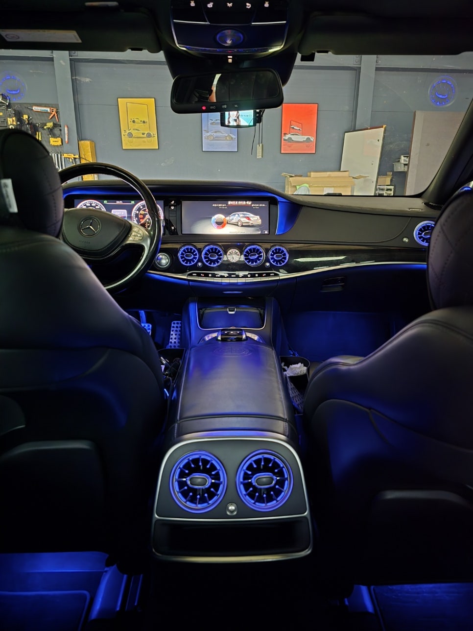 벤츠 엠비언트는 광주 카오카오 ] 벤츠S63amg - 송풍구 엠비언트, 도어스팟