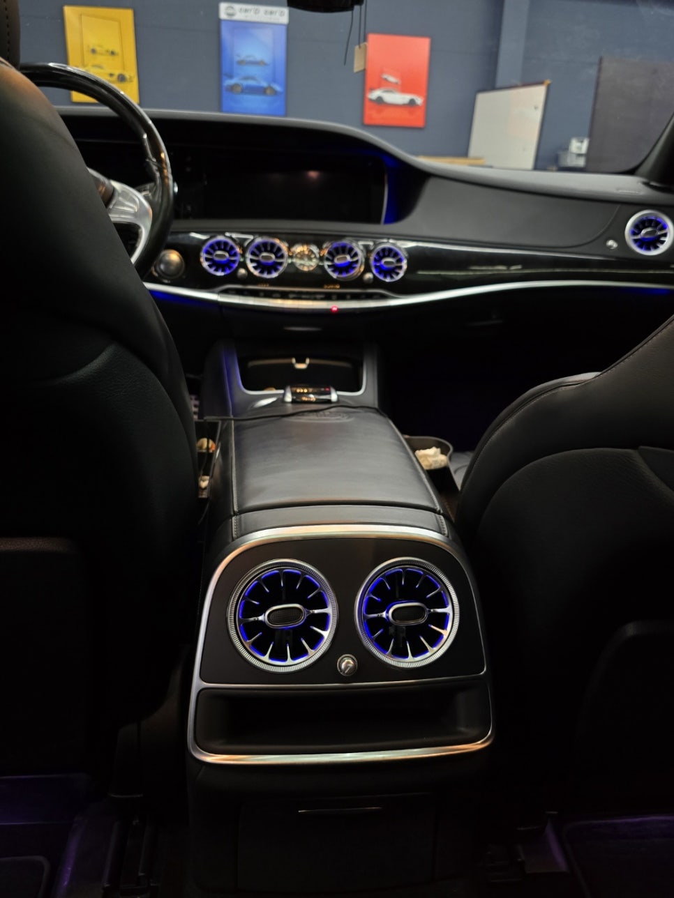 벤츠 엠비언트는 광주 카오카오 ] 벤츠S63amg - 송풍구 엠비언트, 도어스팟