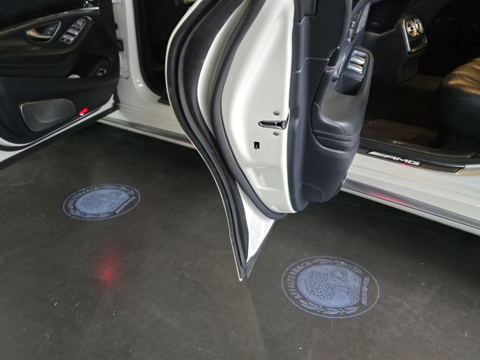 벤츠 엠비언트는 광주 카오카오 ] 벤츠S63amg - 송풍구 엠비언트, 도어스팟