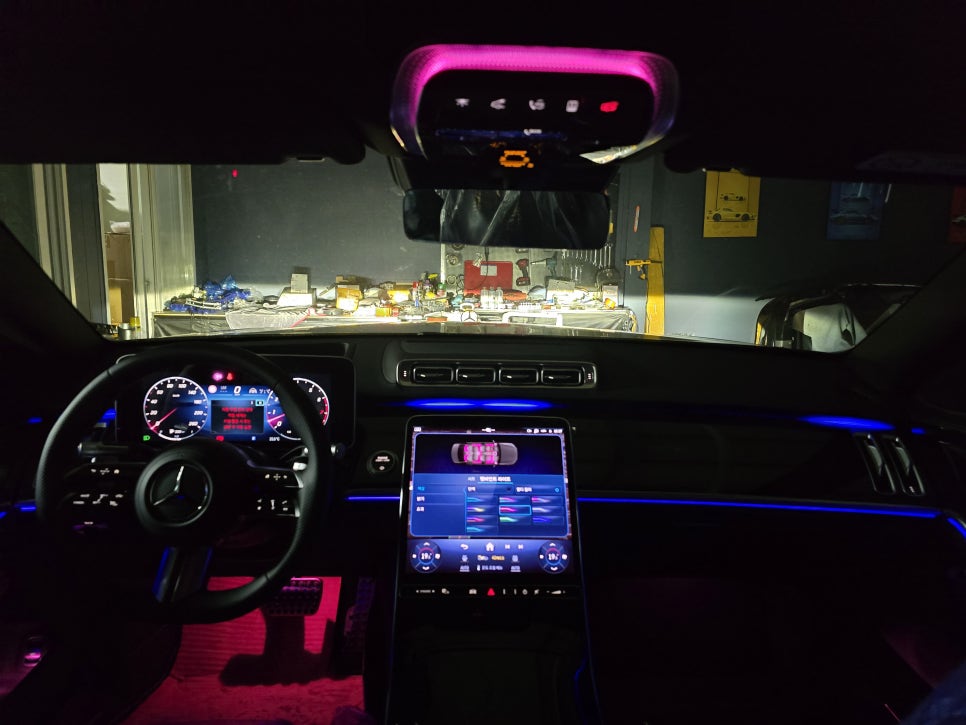 벤츠 w223 s500 - 액티브 엠비언트!! " 컬러감 가득한 드라이빙을 위한 선택 !! "