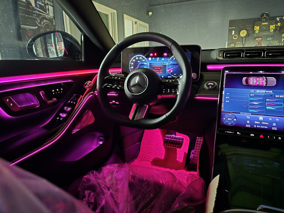 벤츠 w223 s500 - 액티브 엠비언트!! " 컬러감 가득한 드라이빙을 위한 선택 !! "
