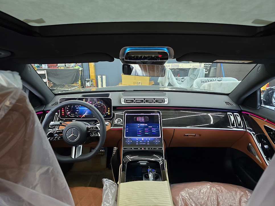 벤츠 w223 s500 - 액티브 엠비언트 " 액비브 엠비언트가 없다면 S클래스라 할 수 없죠~~ "