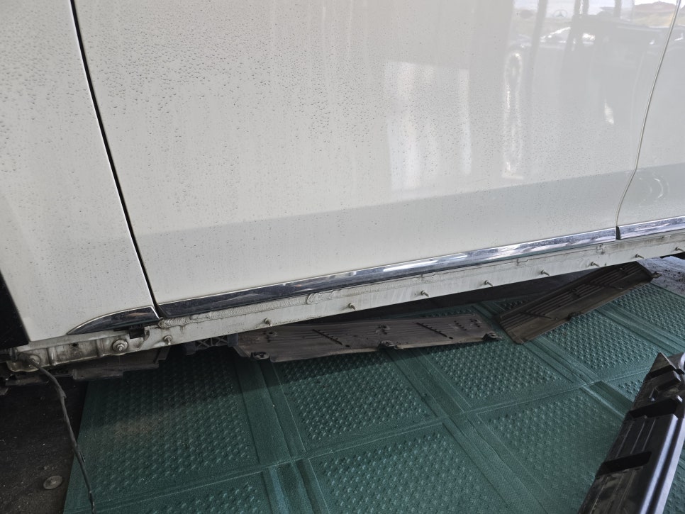광주 카오카오 ] 벤츠eqs suv - 정품 사이드 스텝   " 불편하게 차 타고 내리지 마세요 !  "