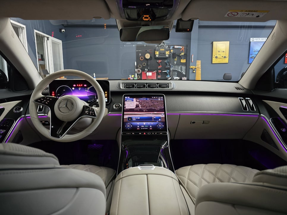 광주 벤츠 엠비언트 ] 벤츠 w223 s450 - 액티브 엠비언트 ,천장 부메스터, 4d 부메스터 " 이것이 진정한 벤츠 실내 인테리어의 완성 !"