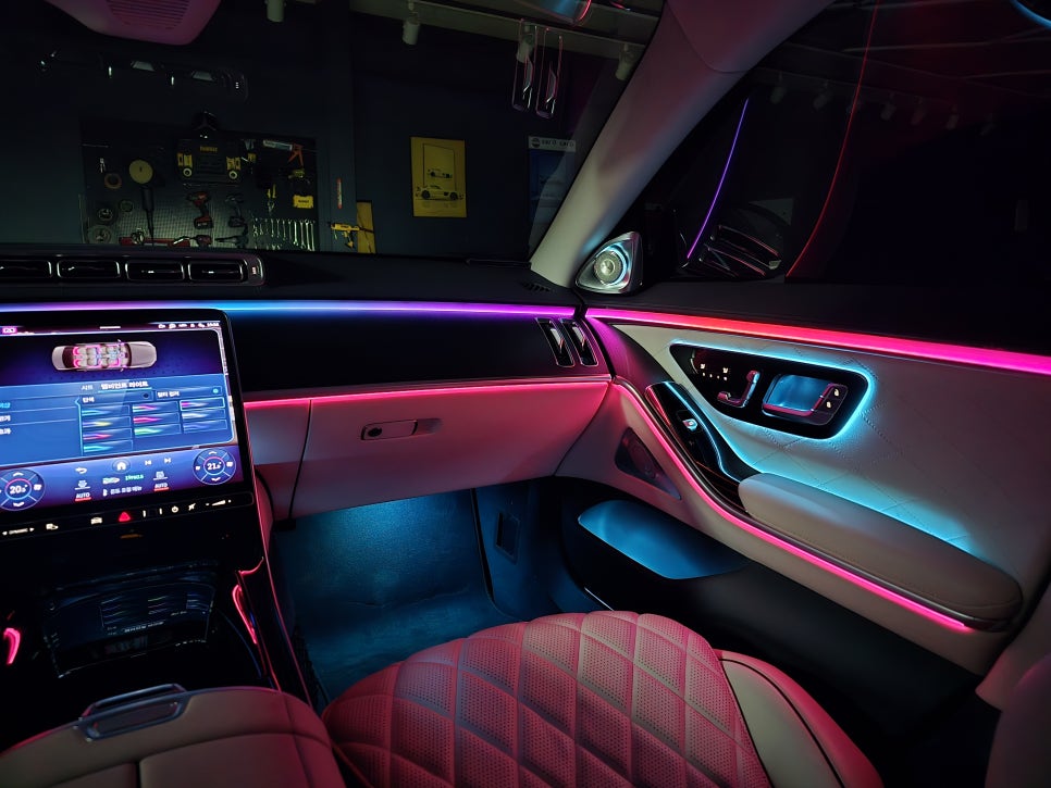 광주 벤츠 엠비언트 ] 벤츠 w223 s450 - 액티브 엠비언트 ,천장 부메스터, 4d 부메스터 " 이것이 진정한 벤츠 실내 인테리어의 완성 !"