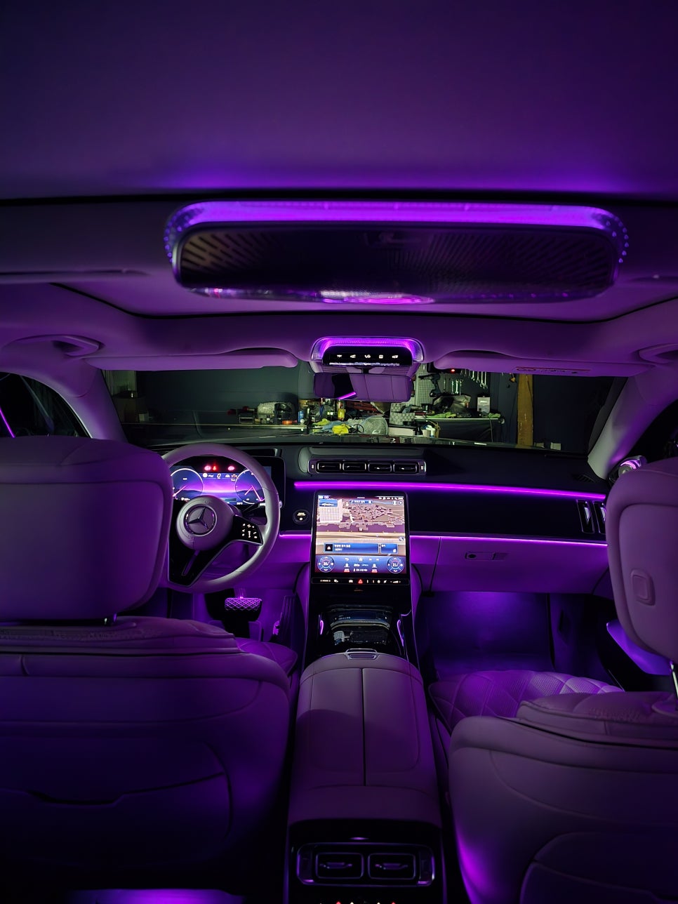 광주 벤츠 엠비언트 ] 벤츠 w223 s450 - 액티브 엠비언트 ,천장 부메스터, 4d 부메스터 " 이것이 진정한 벤츠 실내 인테리어의 완성 !"