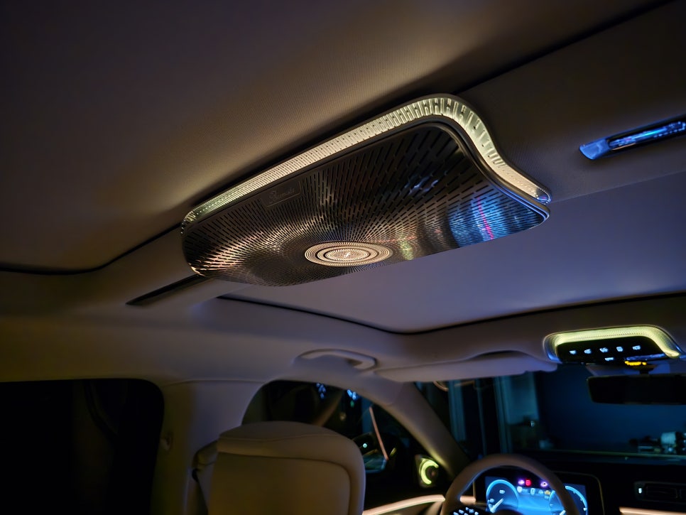 광주 벤츠 엠비언트 ] 벤츠 w223 s450 - 액티브 엠비언트 ,천장 부메스터, 4d 부메스터 " 이것이 진정한 벤츠 실내 인테리어의 완성 !"
