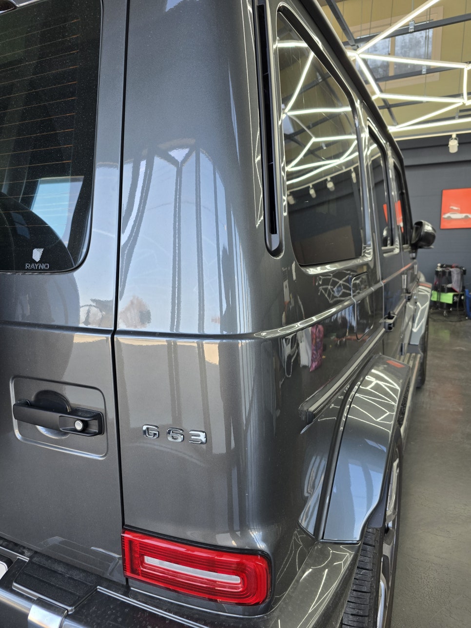 전남 광주 벤츠 지바겐 튜닝 1등 샵 ] 벤츠 g63amg - 전동 발판으로 편안한 승하차!   " 전동 사이드 스텝 "