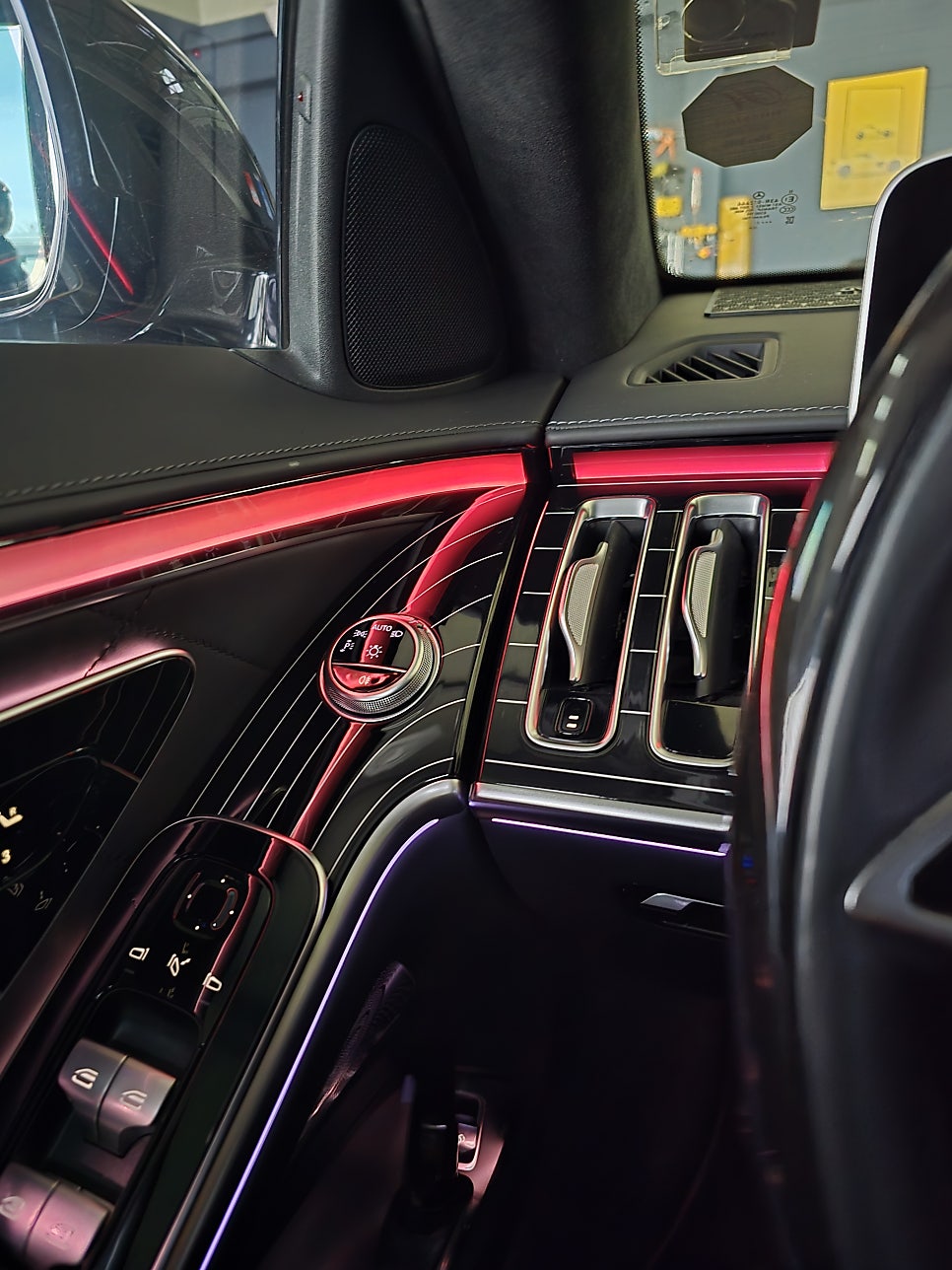 벤츠 w223 s580 - 액티브 엠비언트 & 피아노 락커트림 애프터 조합으로 가성비있게 시공해요 !!!