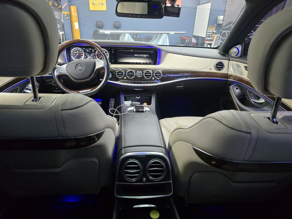 벤츠 s63amg - 송풍구 엠비언트 " 무드 엠비언트, 실내 낭만 가득"