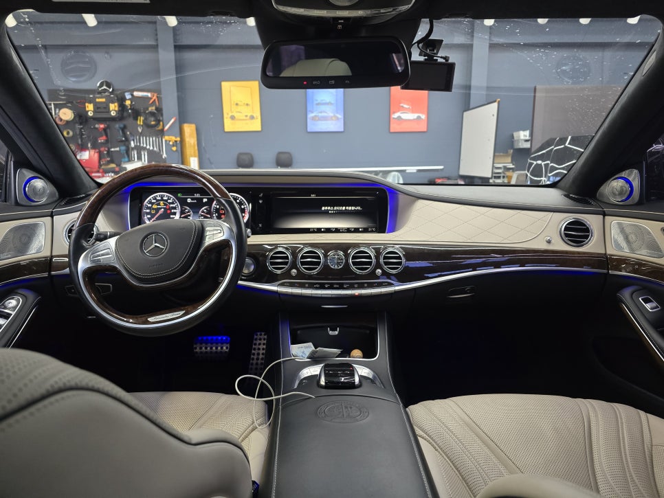 벤츠 s63amg - 송풍구 엠비언트 " 무드 엠비언트, 실내 낭만 가득"