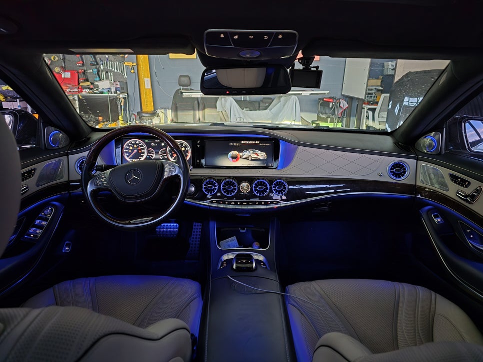 벤츠 s63amg - 송풍구 엠비언트 " 무드 엠비언트, 실내 낭만 가득"