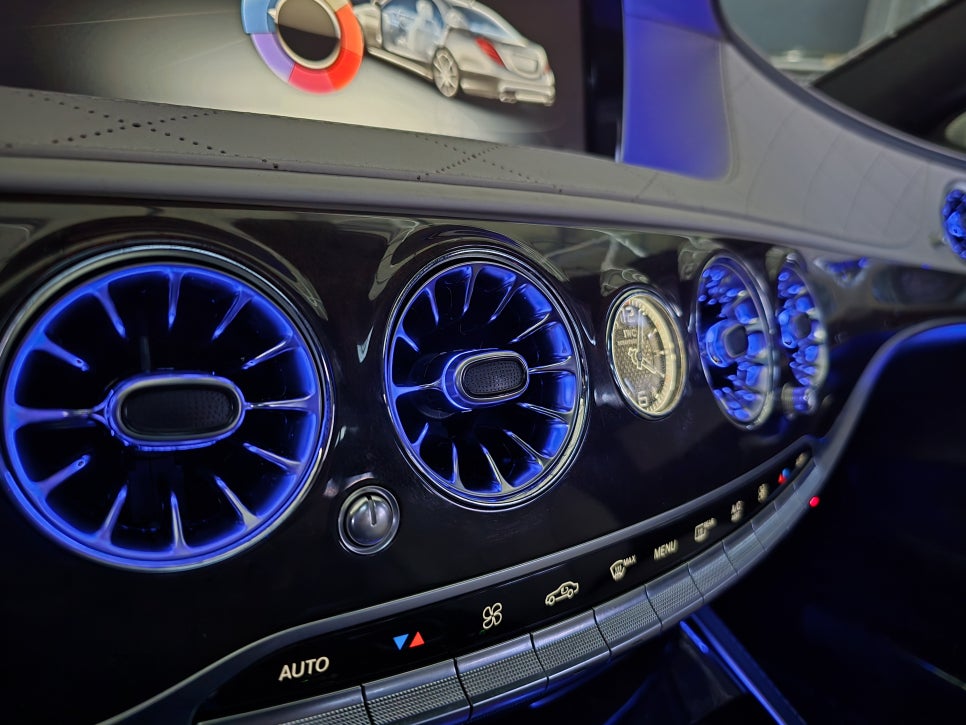 벤츠 s63amg - 송풍구 엠비언트 " 무드 엠비언트, 실내 낭만 가득"