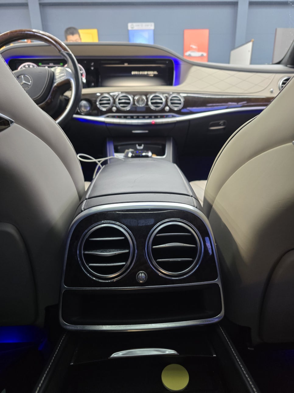 벤츠 s63amg - 송풍구 엠비언트 " 무드 엠비언트, 실내 낭만 가득"