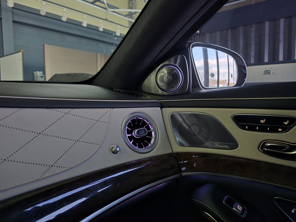 벤츠 s63amg - 송풍구 엠비언트 " 무드 엠비언트, 실내 낭만 가득"
