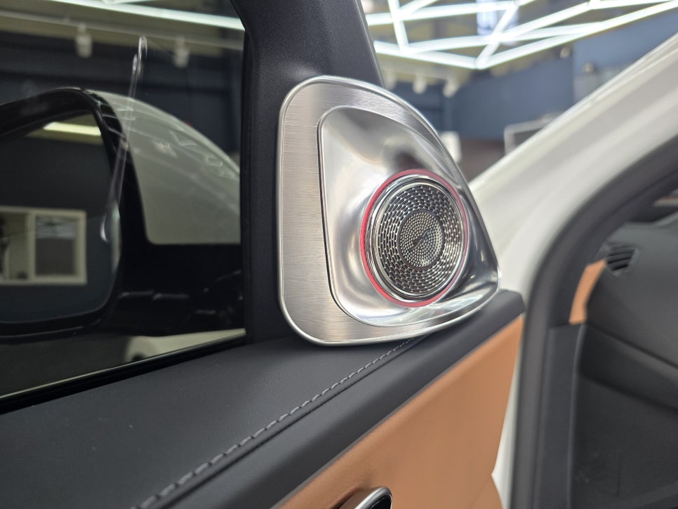 벤츠 w214 e300 - 4d 부메스터  " 오디오의 품격 업그레이드 ! "