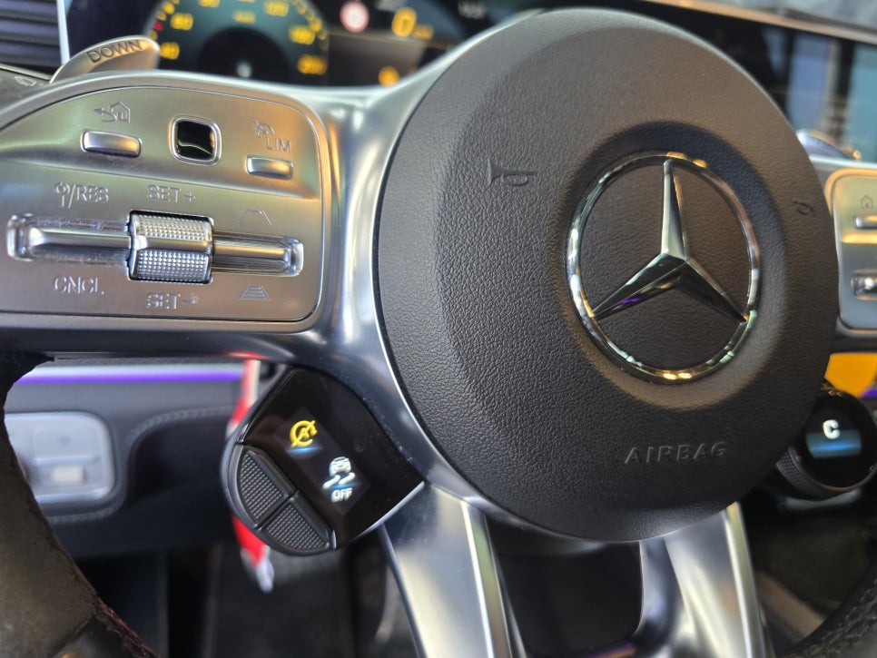벤츠 gle53amg - 카본 핸들교체! " 기존 정품부품 이식 ! "