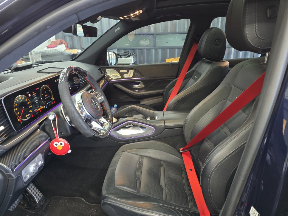 벤츠 gle53amg - 카본 핸들교체! " 기존 정품부품 이식 ! "