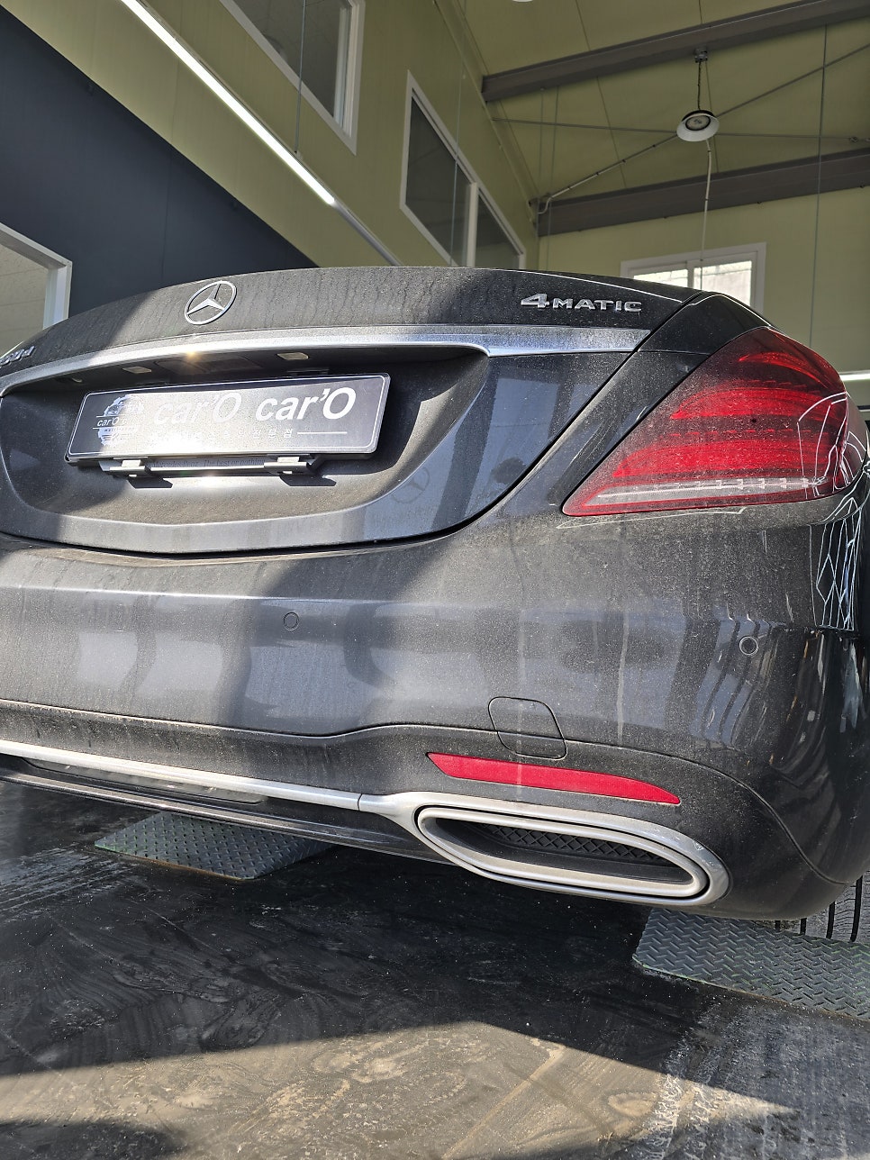 벤츠 w222 amg line 에서 s65 바디킷으로 교체 " 세련되고 웅장한 모습으로 업그레이드 !! "