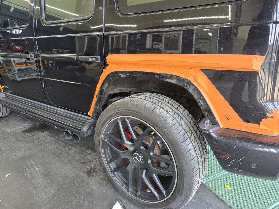 벤츠 지바겐 g63 - 브라부스 brabus 바디킷 " 지바겐을 더욱 특별하게~ "