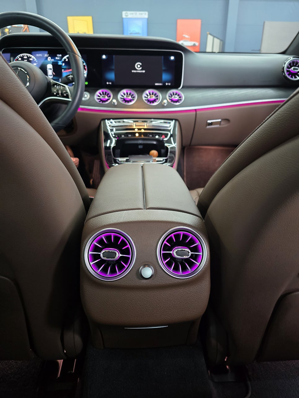 벤츠 w213 e250 - 송풍구 엠비언트 & 3d 부메스터 set 시공