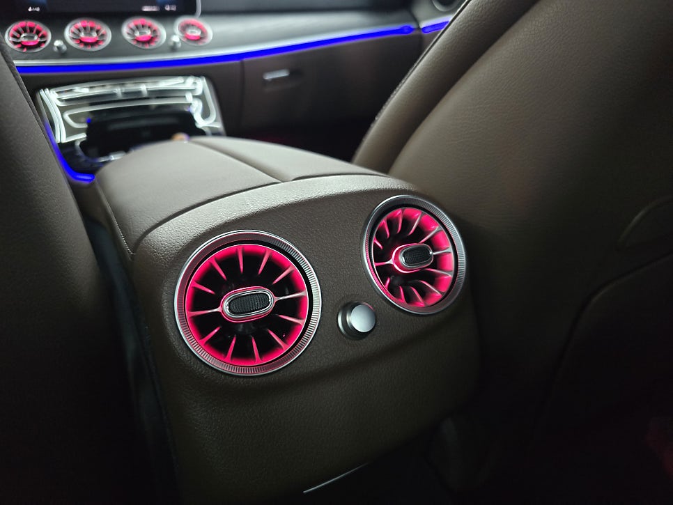 벤츠 w213 e250 - 송풍구 엠비언트 & 3d 부메스터 set 시공