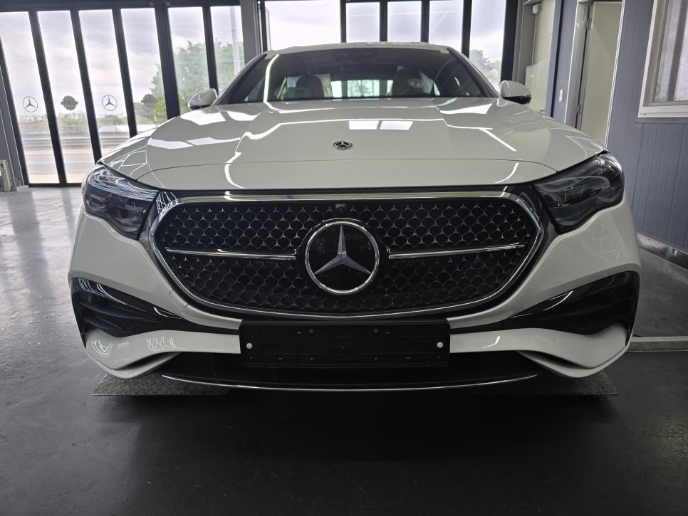 벤츠 e클래스 - amg line 발광그릴 " 요즘 트렌드... "