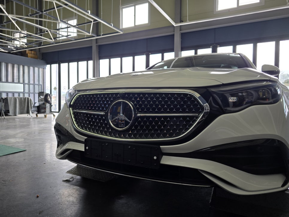 벤츠 e클래스 - amg line 발광그릴 " 요즘 트렌드... "