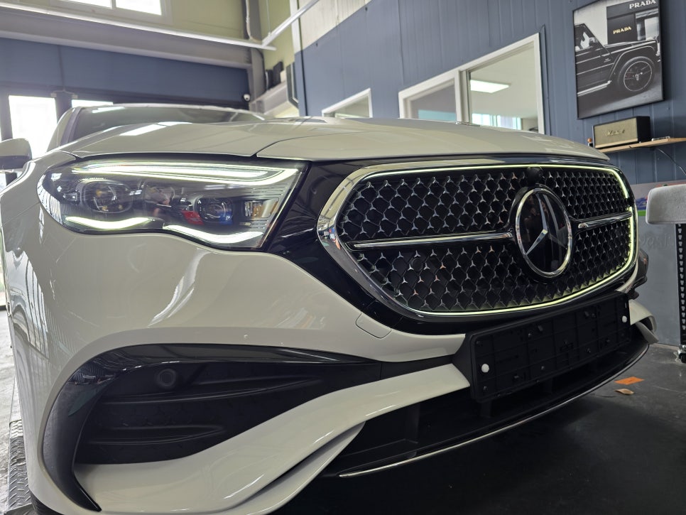 벤츠 e클래스 - amg line 발광그릴 " 요즘 트렌드... "
