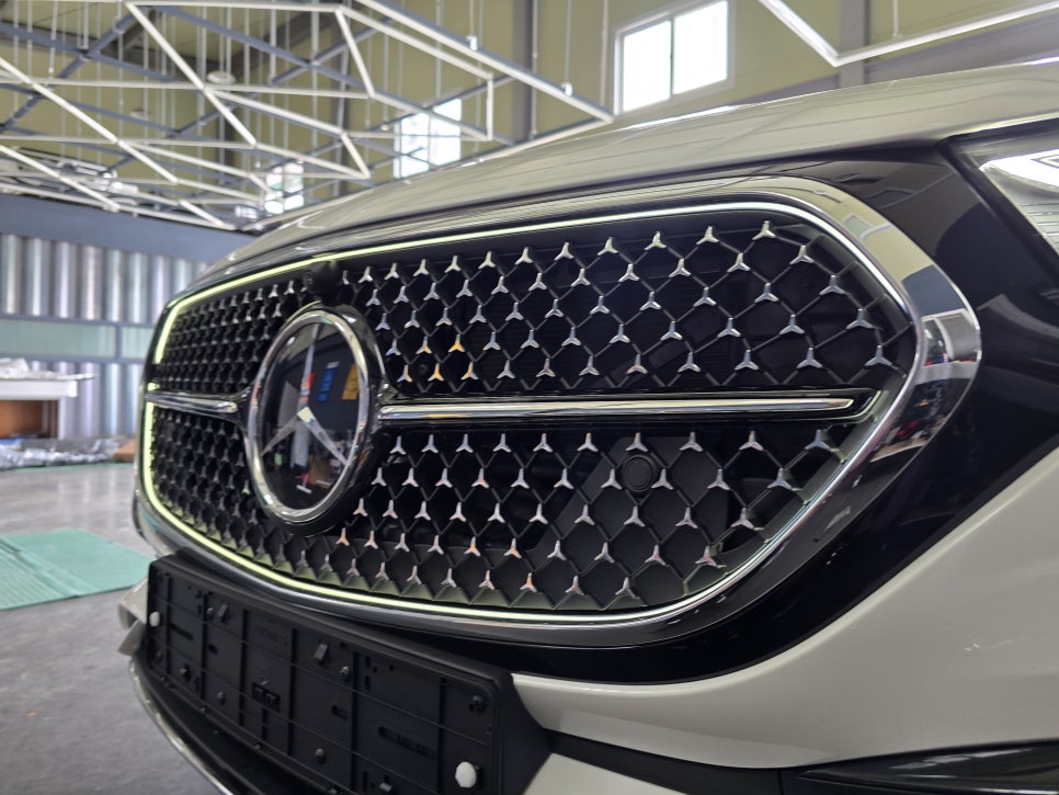 벤츠 e클래스 - amg line 발광그릴 " 요즘 트렌드... "