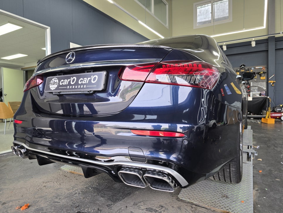 벤츠 e클래스 페리 - 63amg 디퓨저, 드라이 카본 스포일러 " 후면부 드레스업 !! "