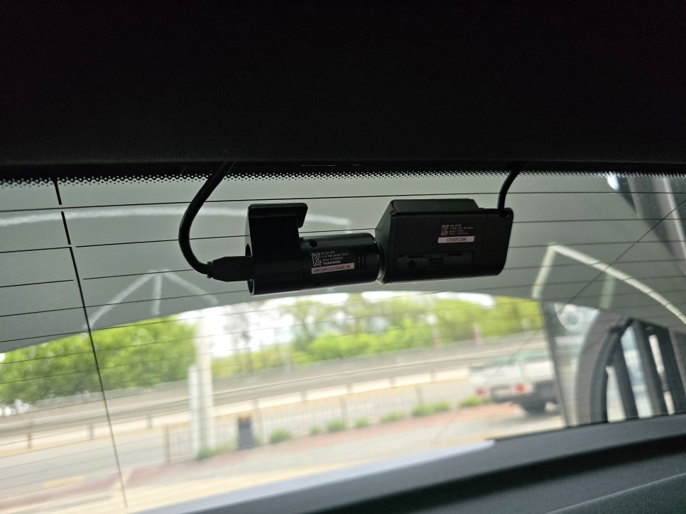 광주 벤츠 블랙박스 전문점 ] 벤츠 e250 - 아이나비 qxd1, 에코파워팩 s12   " 주차 녹화도 가능합니다 !! "