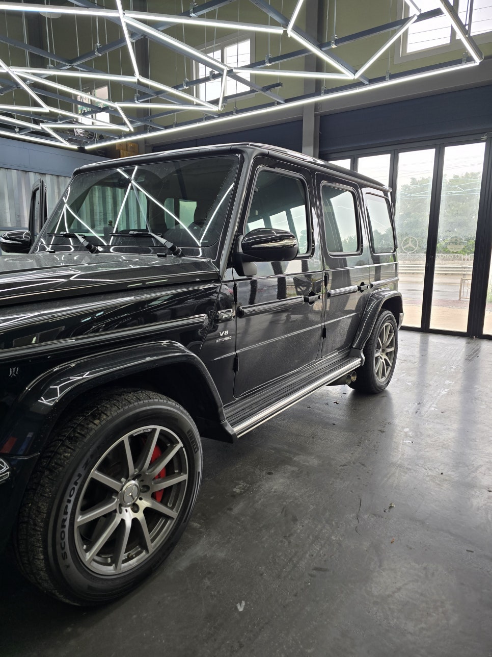 벤츠g63amg - 전동 사이드 스텝 시공은 필수죠 !!!