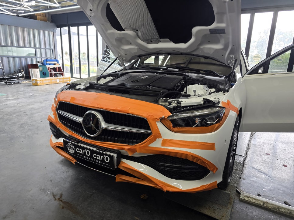 광주 벤츠레트로핏 전문 시공업체 카오카오 ] 벤츠 w206 c200 - 정품어라운드뷰, 다이아몬드 그릴   " 쉽고 안전한 주차를 위한 시공 "