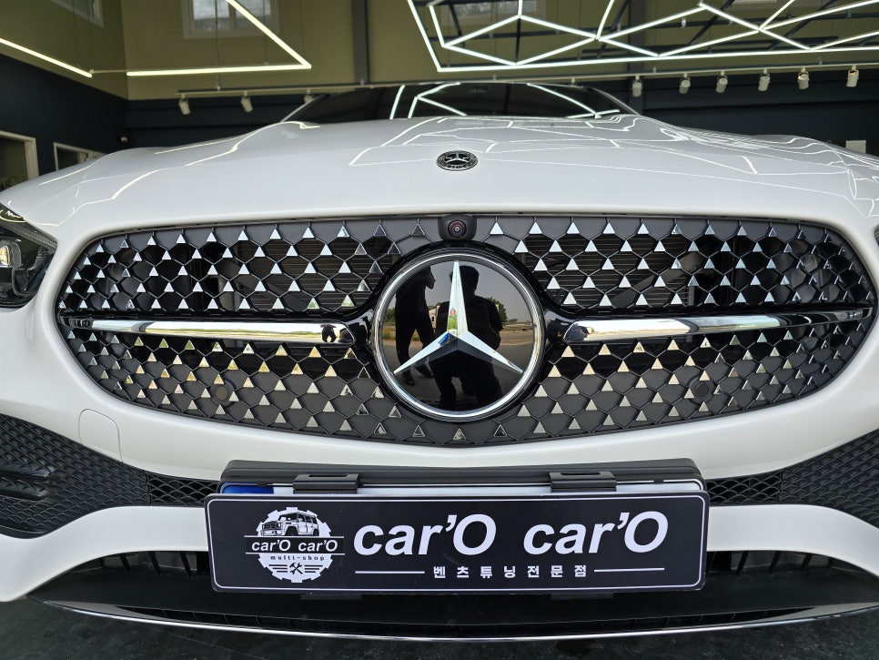 광주 벤츠레트로핏 전문 시공업체 카오카오 ] 벤츠 w206 c200 - 정품어라운드뷰, 다이아몬드 그릴   " 쉽고 안전한 주차를 위한 시공 "