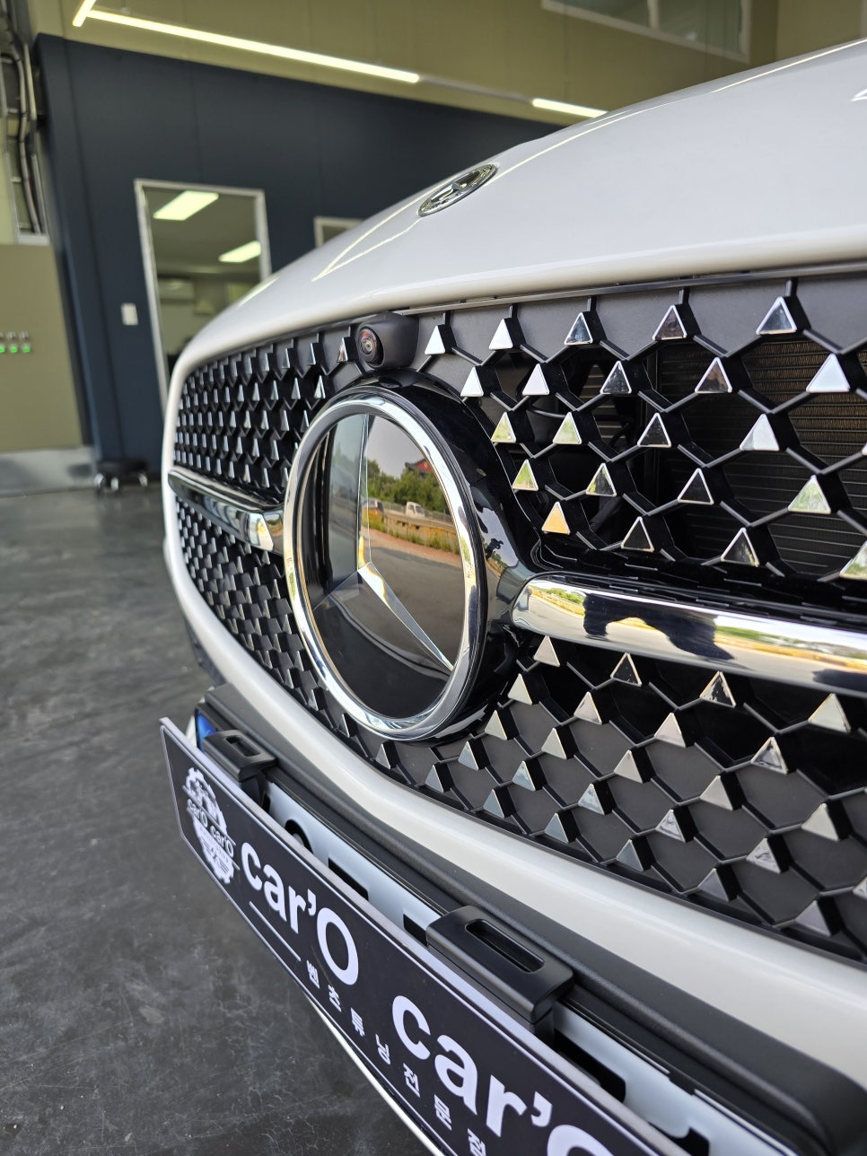 광주 벤츠레트로핏 전문 시공업체 카오카오 ] 벤츠 w206 c200 - 정품어라운드뷰, 다이아몬드 그릴   " 쉽고 안전한 주차를 위한 시공 "